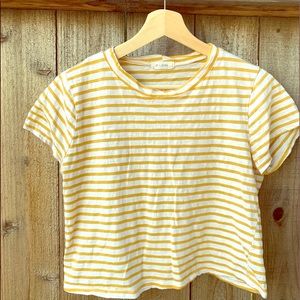 CUTE STRIPED CROP TOP.